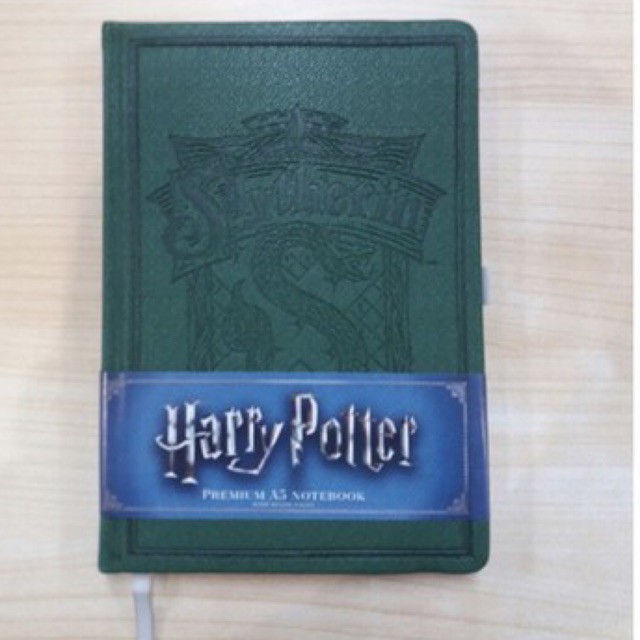 

HARRY POTTER : PREMIUM A5 NOTEBOOK : SLYTHERIN