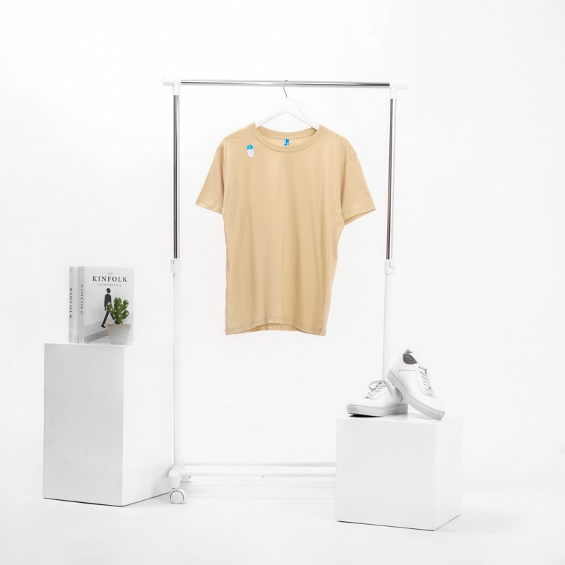 KAOS POLOS COMBED 30S LENGAN PENDEK PRIA DAN WANITA 100% COTTON ORIGINAL cocok untuk sablon-30s CREAM SOFT