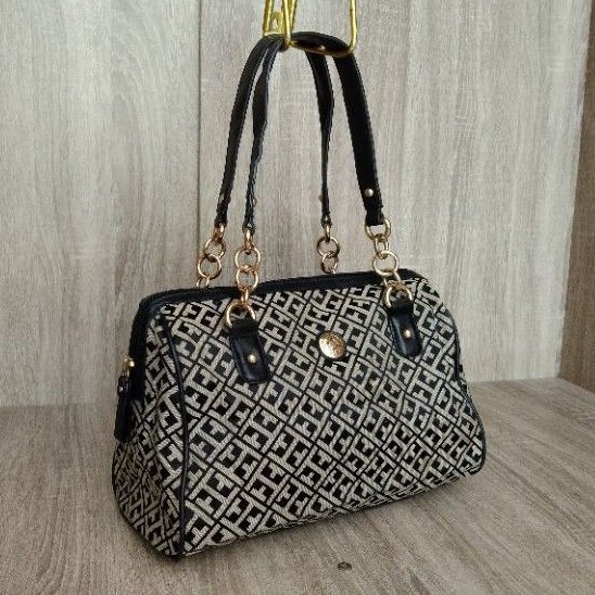 Tas Tote TOMMY HILFIGER Authentic Original Speedy Kulit Asli Preloved Second