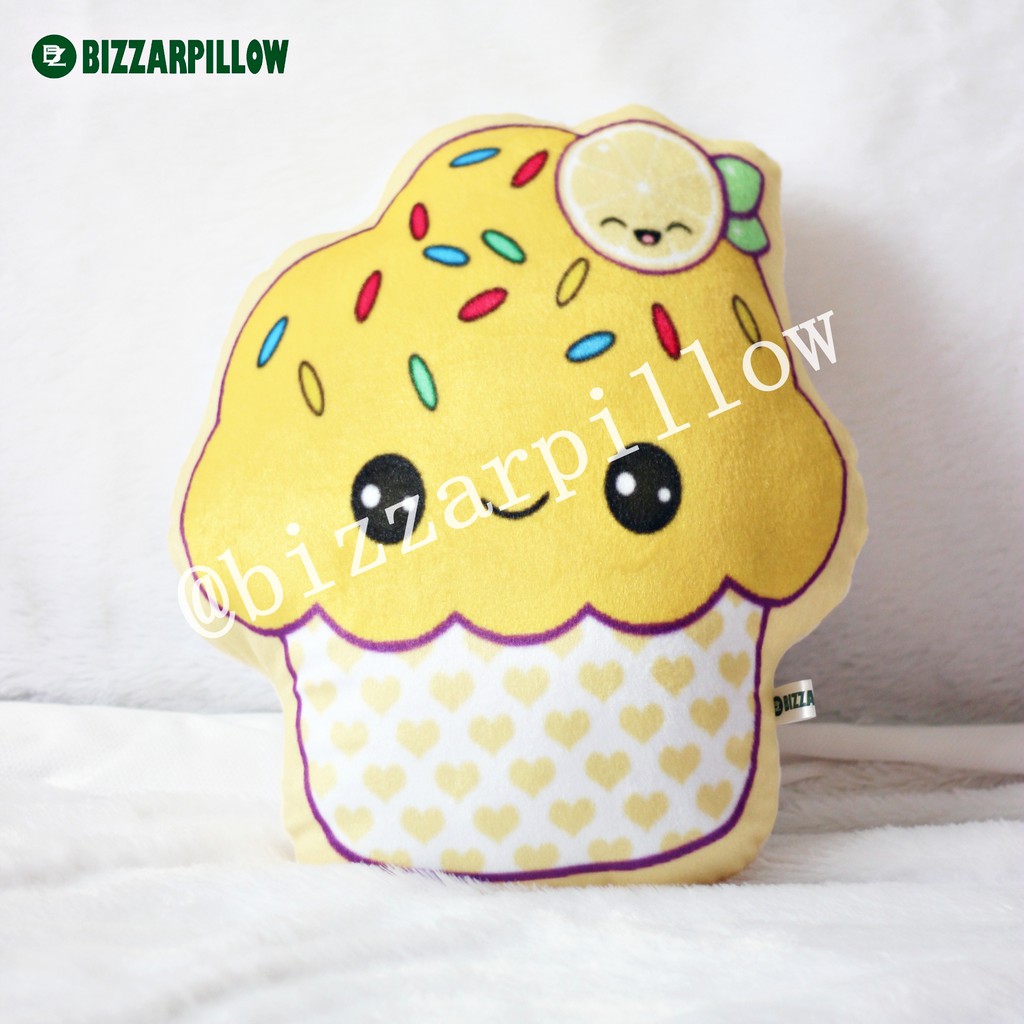 Bizzarpillow Bantal Sofa Motif Cupcake size M BZ141