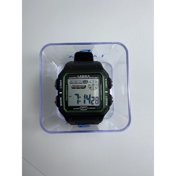 Jam tangan lasika 8117 model segi Sporty watch fashion anti air