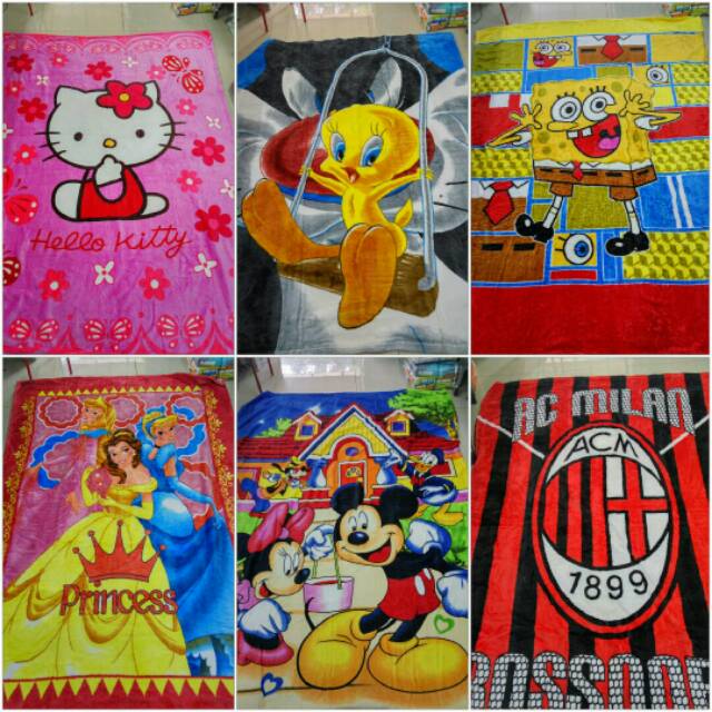 Selimut anak karakter Tweety Spongebon Princess Mickey Ac milan