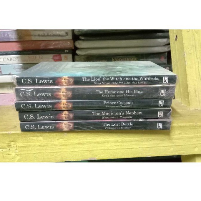 Set 5 Novel Narnia