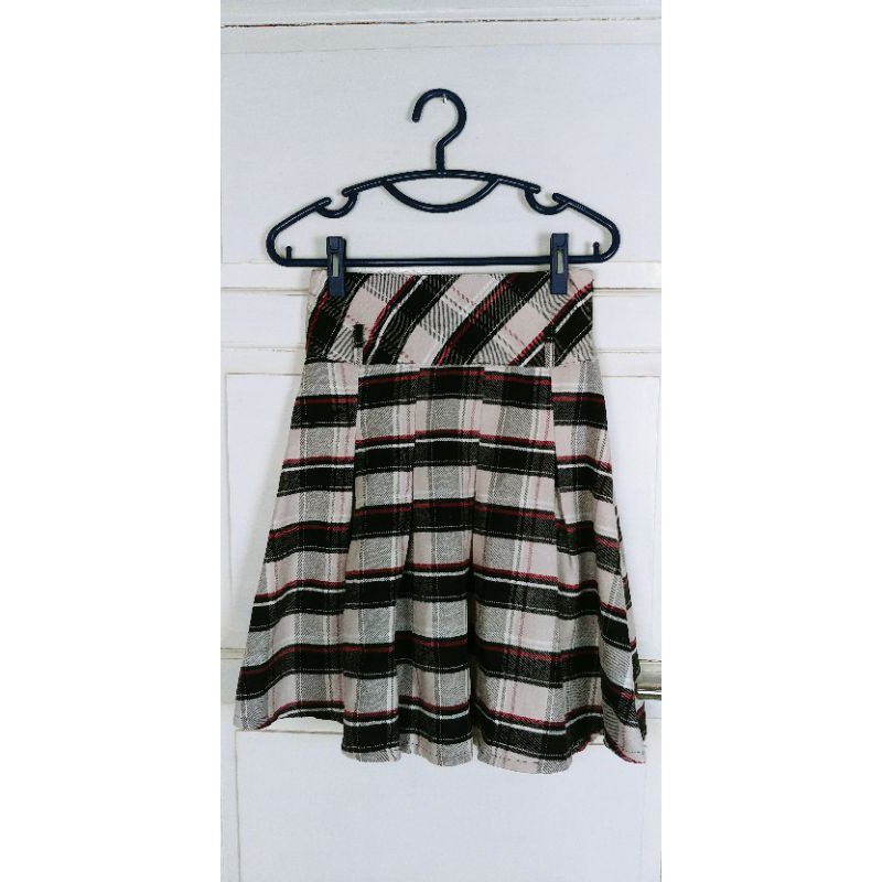 Tartan Skirt preloved