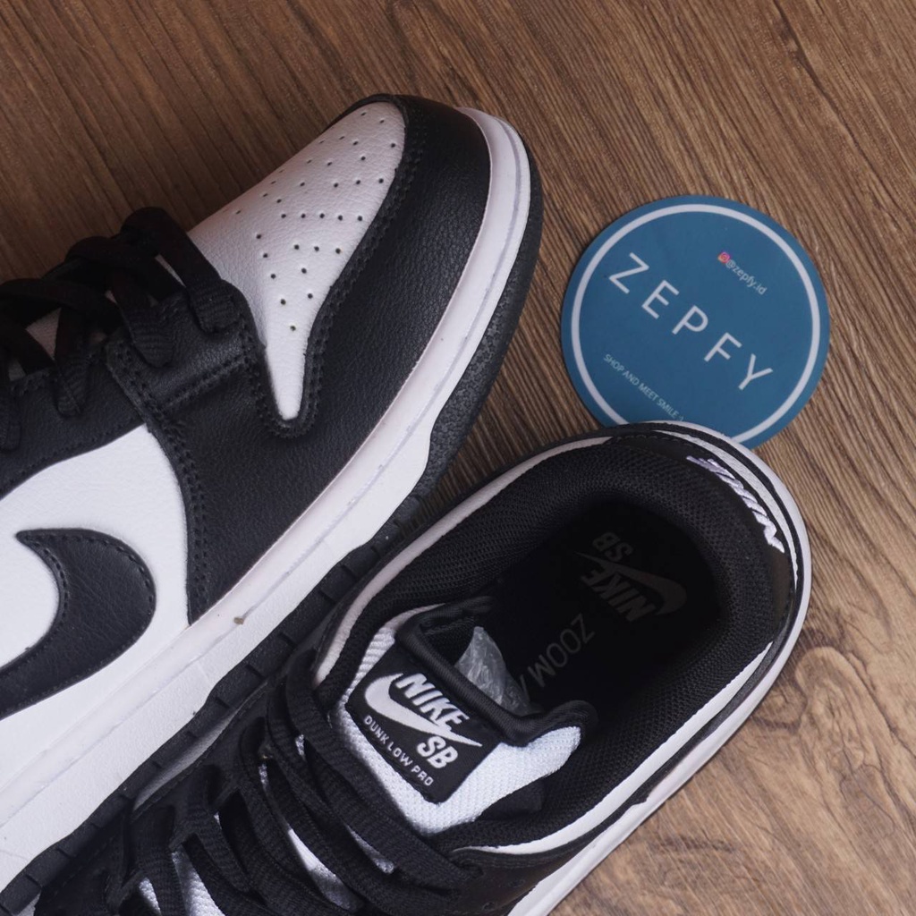 black white red dunks