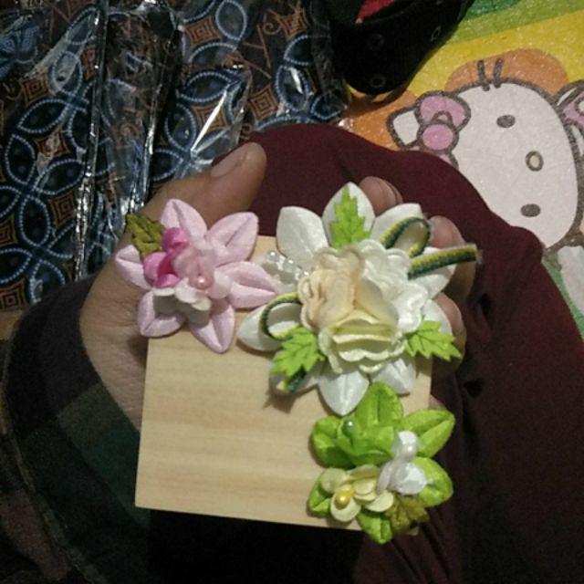 Kotak Perhiasan Cincin Kayu Rustic Ukuran 6x6x5cm