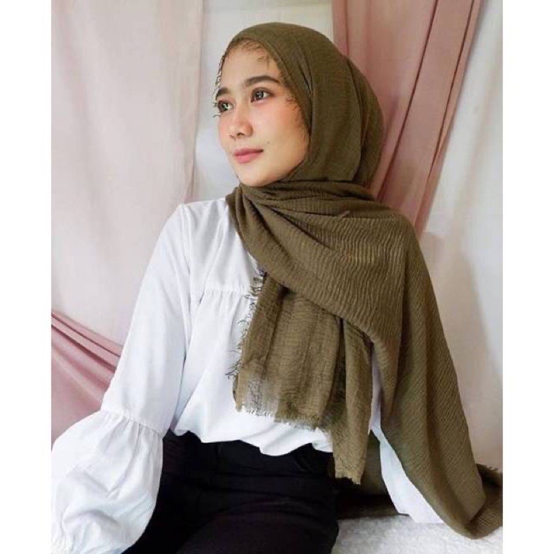 Crinkle Shawl by Elstore