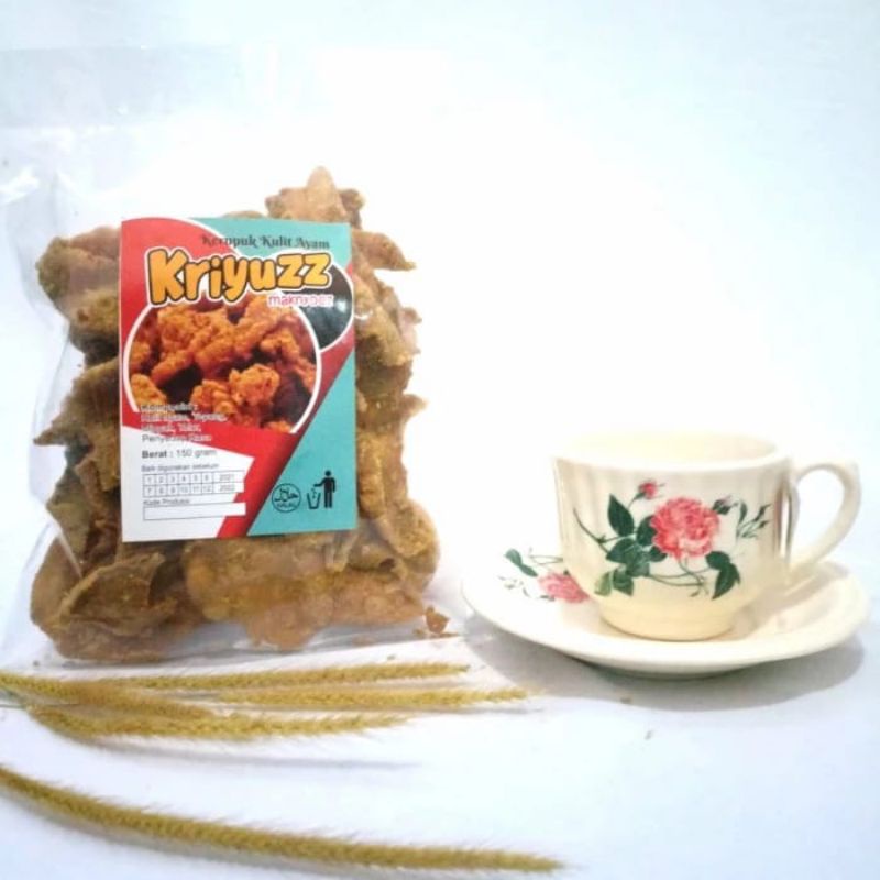 

keripik kulit ayam Kriyuzz / cemilan keripik renyah dan gurih 150 gram