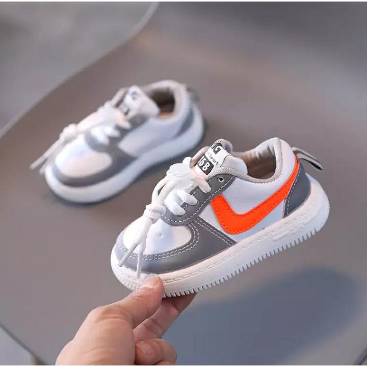 Sepatu Sneaker Anak Laki Laki Perempuan JR Terbaru