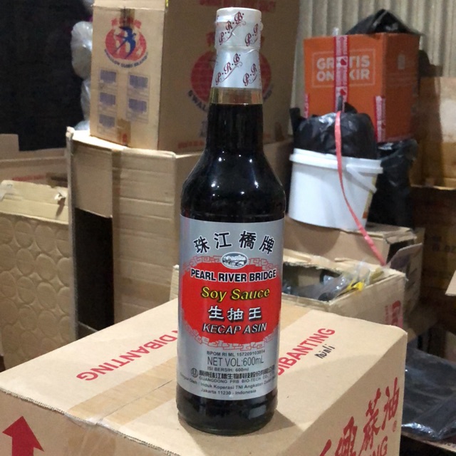 

Pearl River Bridge Soy Sauce / Kecap Asin 600ml