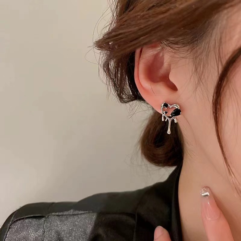 Anting Bentuk Hati Gaya Harajuku