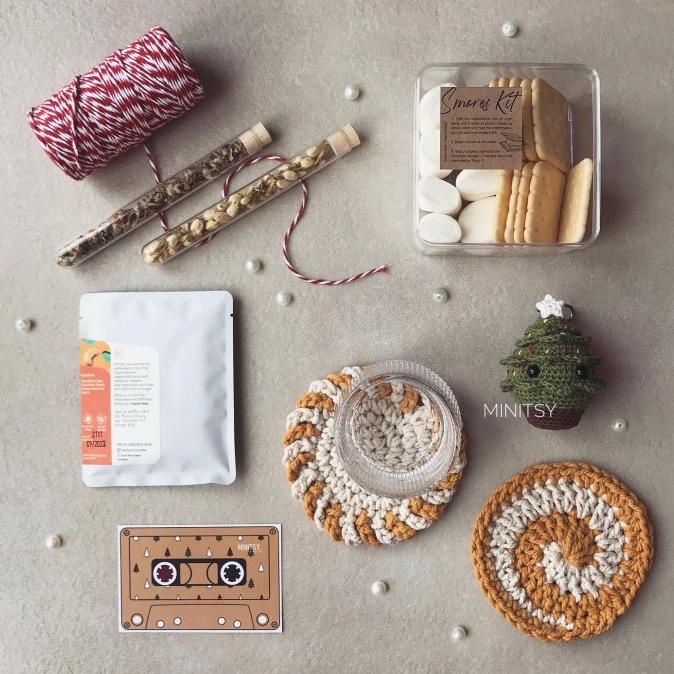 

SENSORY CHRISTMAS GIFT BOX HAMPERS NATAL VOL. 2 NOM NOM DC452CD3