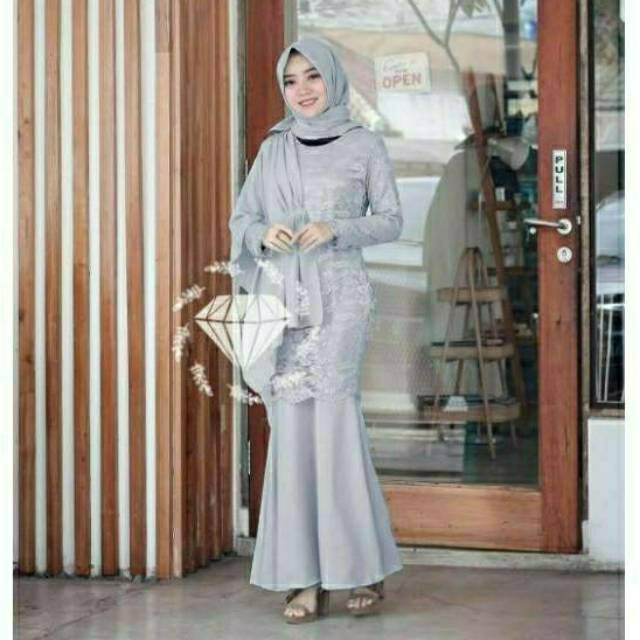 MAXY NAYSILA DUYUNG, MOSCREPE BRUKAT, DRESS MAXY