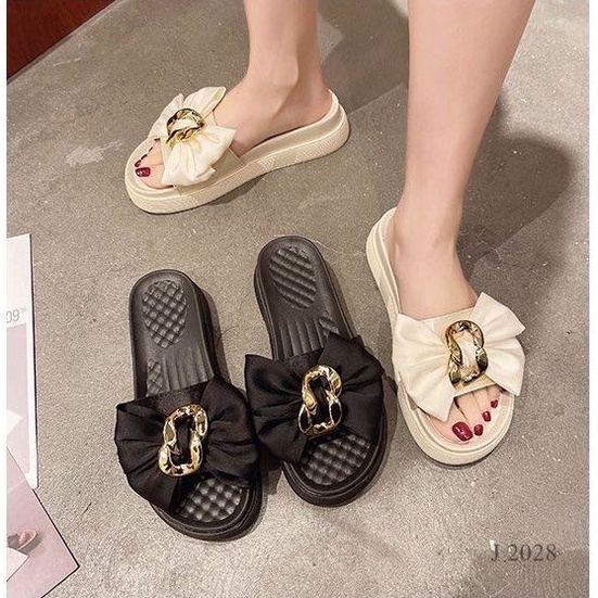 SANDAL SLOP WANITA FASHION WINNA PITA 2028