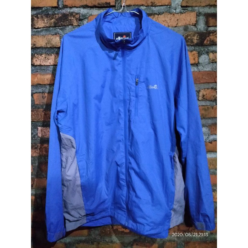 Jaket Outdoor Ellesse