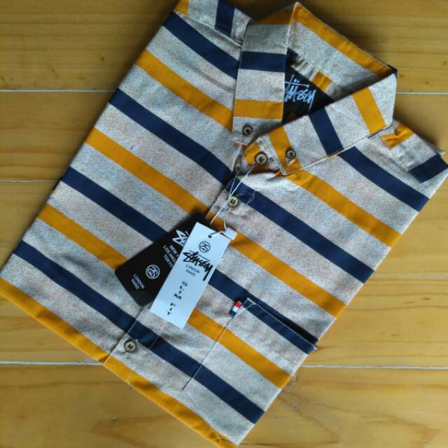 Kemeja surfing Stussy