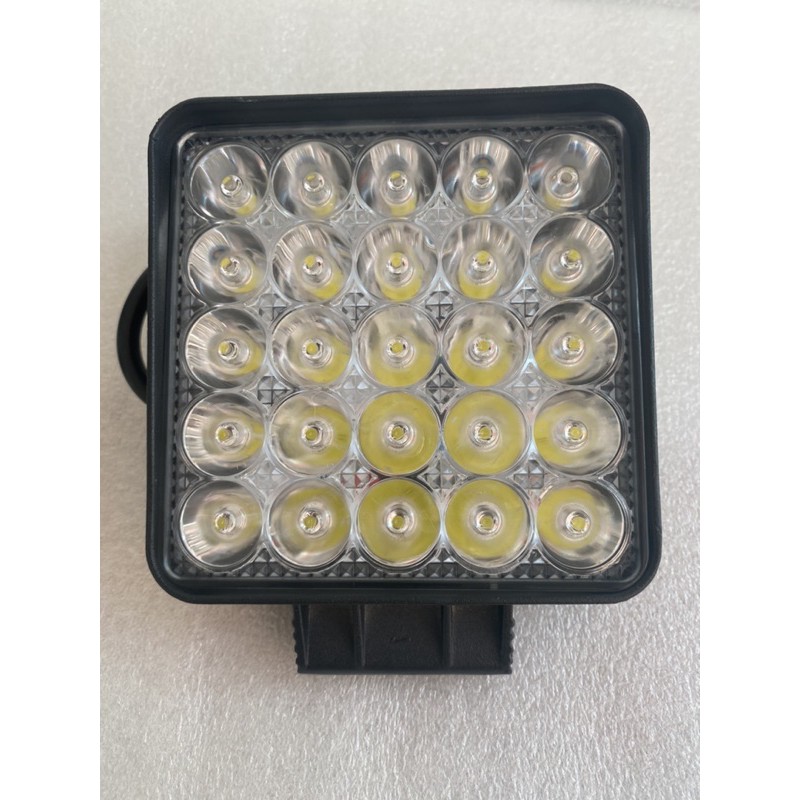 Lampu Tembak 48 watt 16 led 12-24 volt Model TIPIS