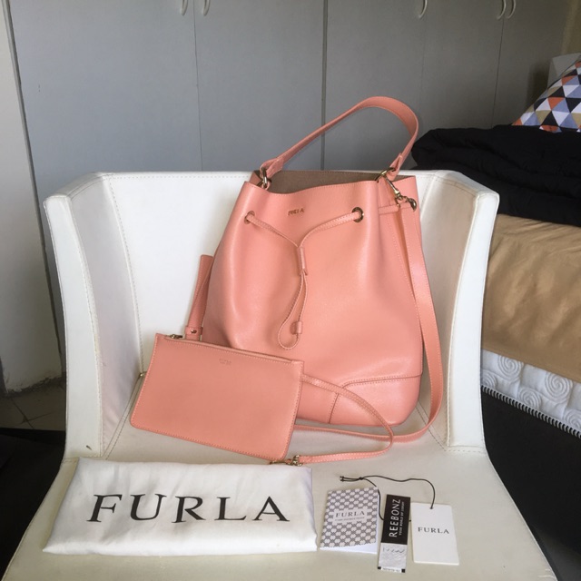 Furla stacy medium bucket bag preloved like new