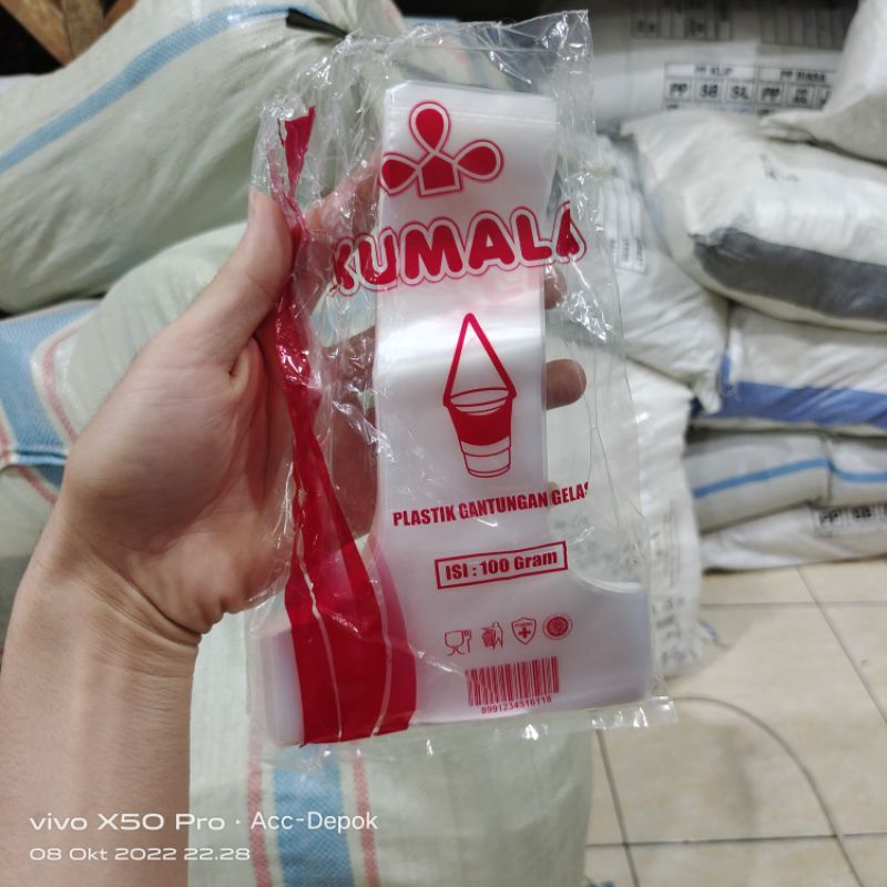 KANTONG GELAS / PLASTIK TENGTENG / KRESEK T CUP MEREK KUMALA ISI 100 LEMBAR