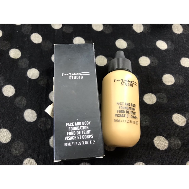 MAC Studio Face and Body Foundation C2 Original