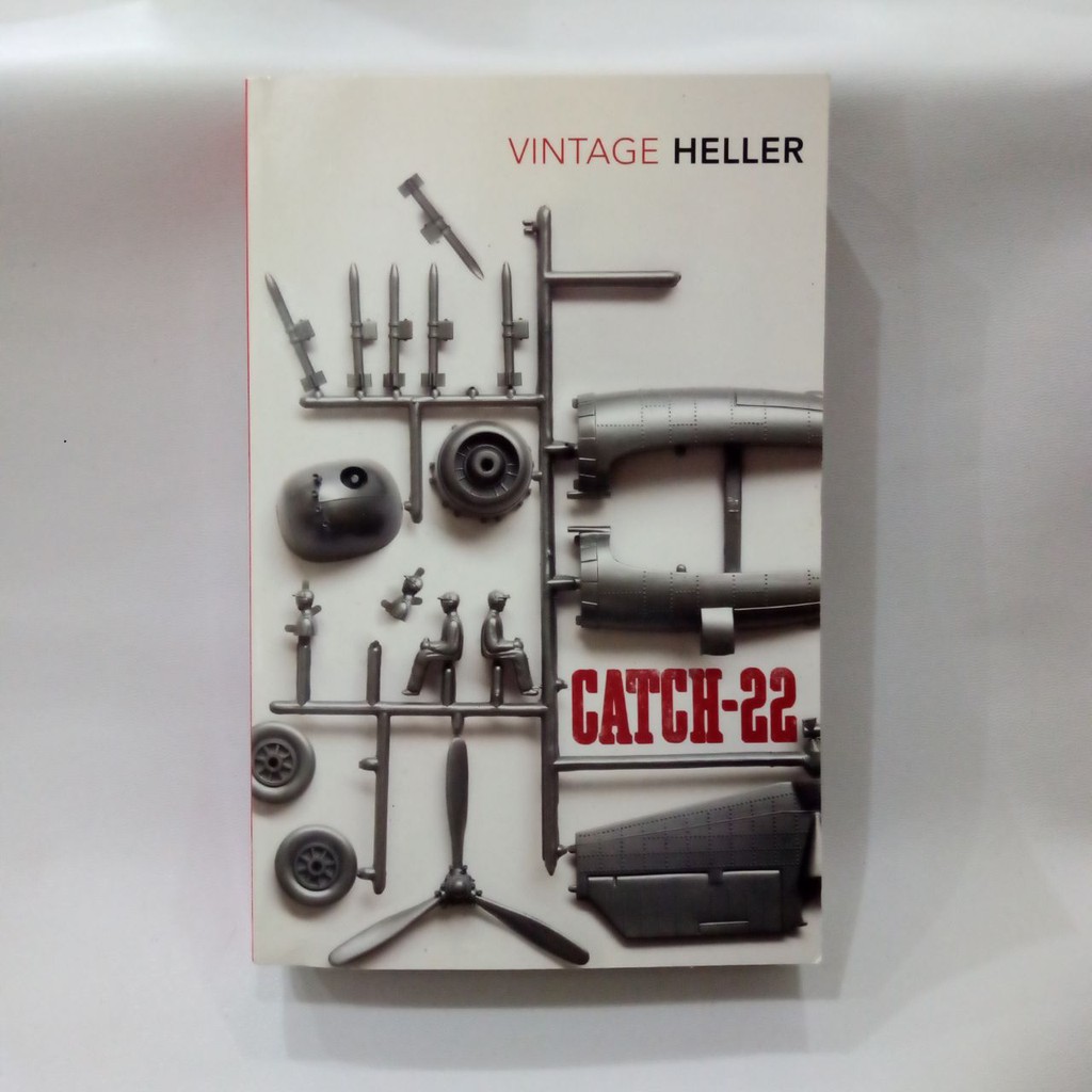 NOVEL Catch-22 - Joseph Heller (ENGLISH)