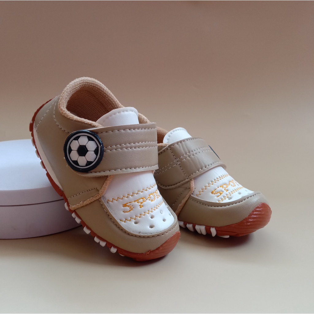 Sepatu bunyi cit cit anak laki laki usia 1-3 tahun /sepatu anak laki laki casual/sepatu bayi murah-bolasport