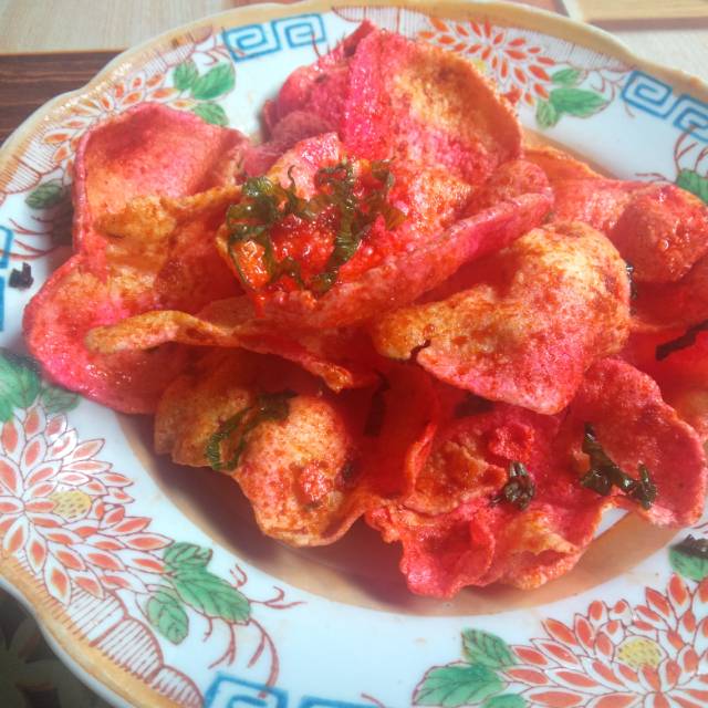 

Kerupuk sambal merah putih