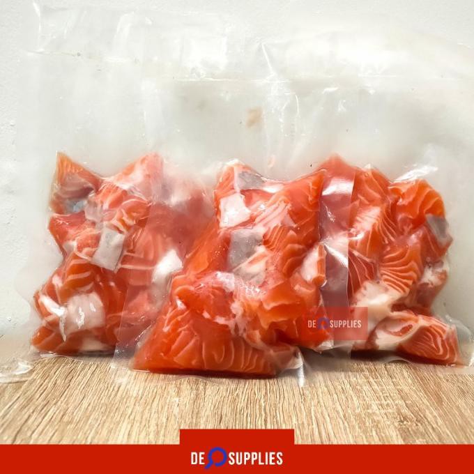 

Salmon Cube Fillet 250gr - Saikoro / Poke Fresh Sashimi Norway Steak