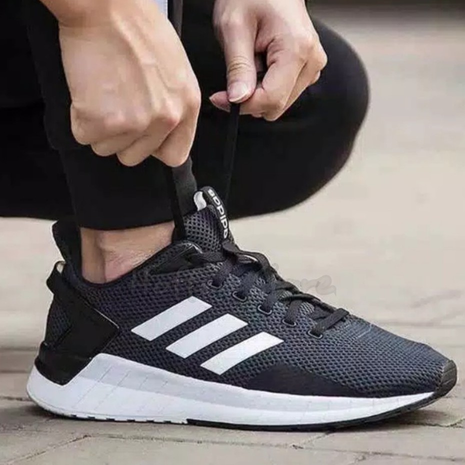 adidas questar ride sneaker