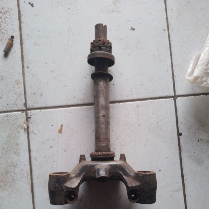 SEGITIGA YAMAHA JUPITER Z LAMA/ FIZ R/VEGA R LAMA ORIGINAL COPOTAN