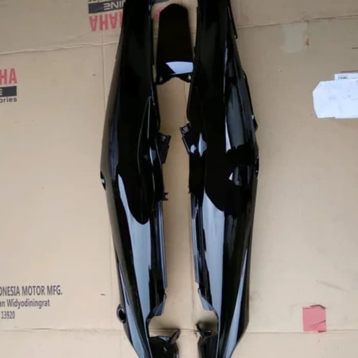 COVER BODY SAMPING JUPITER Z BURHAN HITAM POLOS