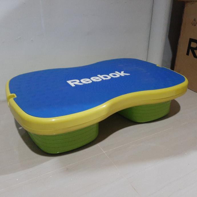 Reebok Easy Tone Aerobic Step Bench