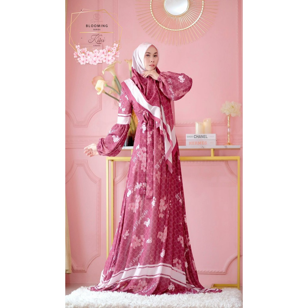 Kirei in Maroon (YS SIGNATURE)