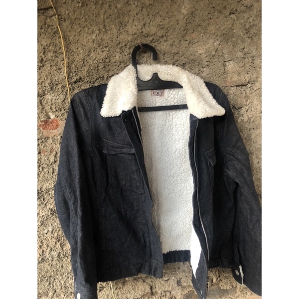Jaket levis sherpa bekas