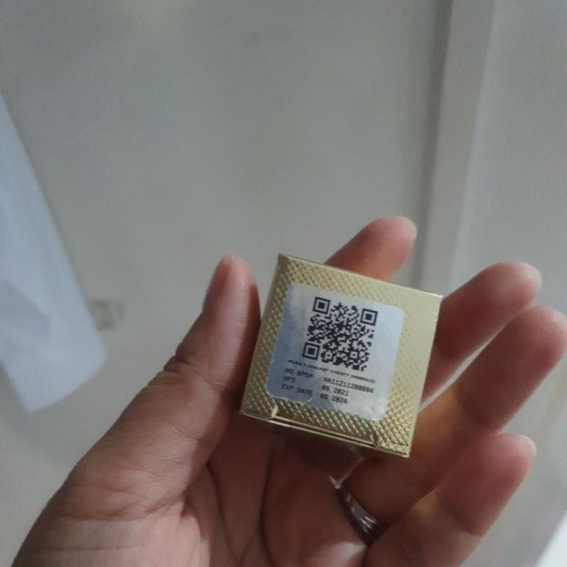 gliter bubuk eyeshadow