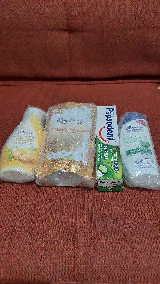 Kispray Gold Pelicin Pakaian 300ml/kispray Violet 300ml/kispray 300ml