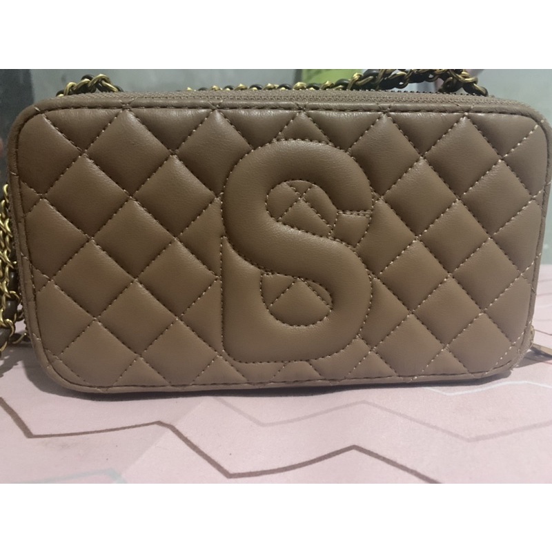 TAS YURA BUTTONSCARVES PRELOVED