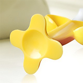 Teether Sikat Gigi Sikat Bayi Bentuk Pisang Bahan Silikon/Mainan Gigitan Bayi Motif Pisang/C 72