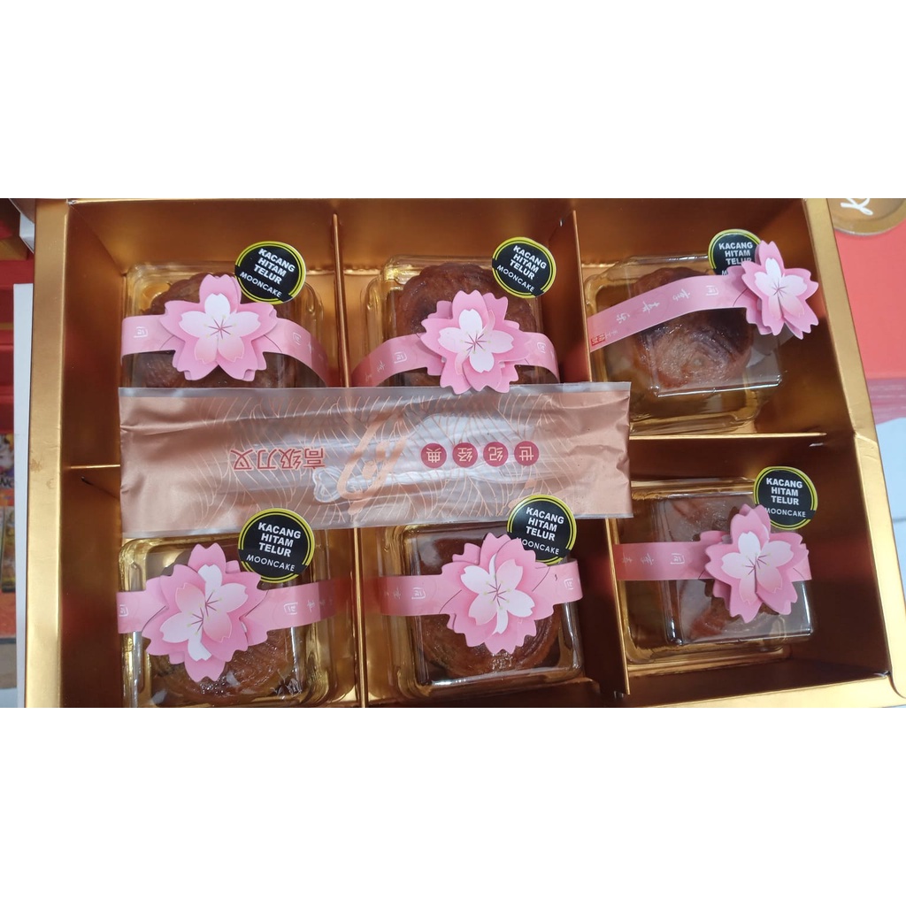 Per Box Mini Mooncake Gadis Bali isi 6 pcs, bisa MIX rasa - Kue Bulan