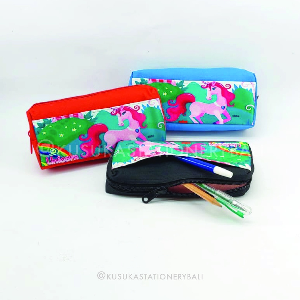 

TEMPAT PENSIL SLETING MOTIF UNICORN 1054
