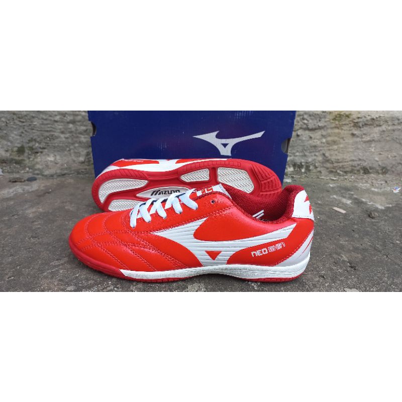 Sepatu futsal mizuno sepatu olahraga