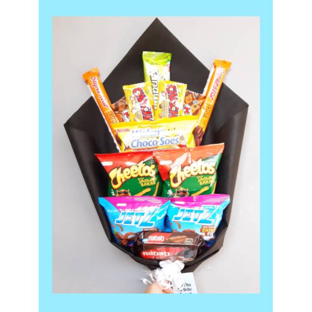 Bouquet Snack Black Kain Hitam (snack random)