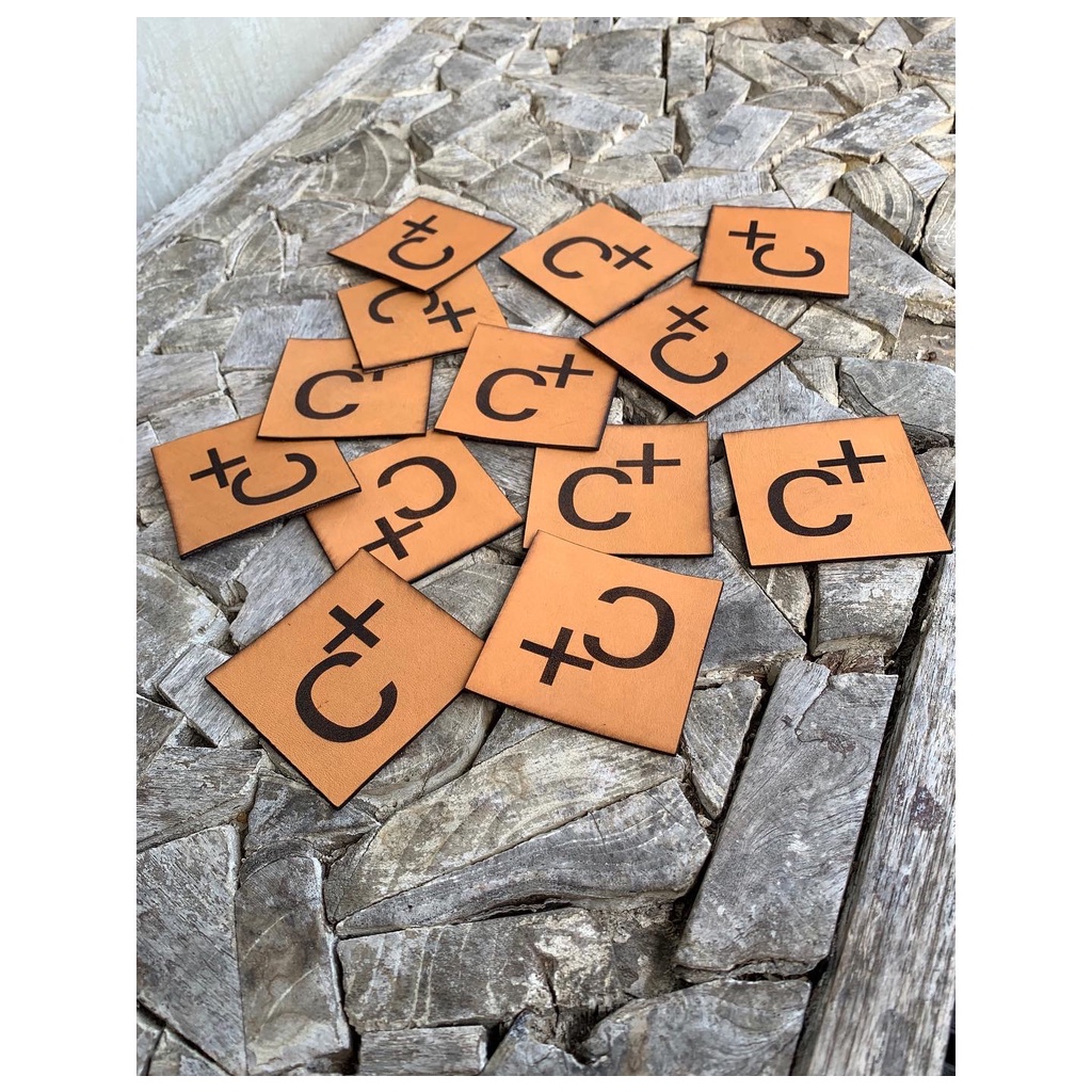 

Cetak Label kulit Asli laser - label leather laser 5x1cm