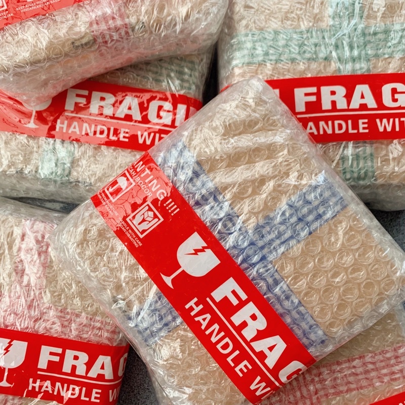 

BUBBLE WRAP KHUSUS EKSPEDISI