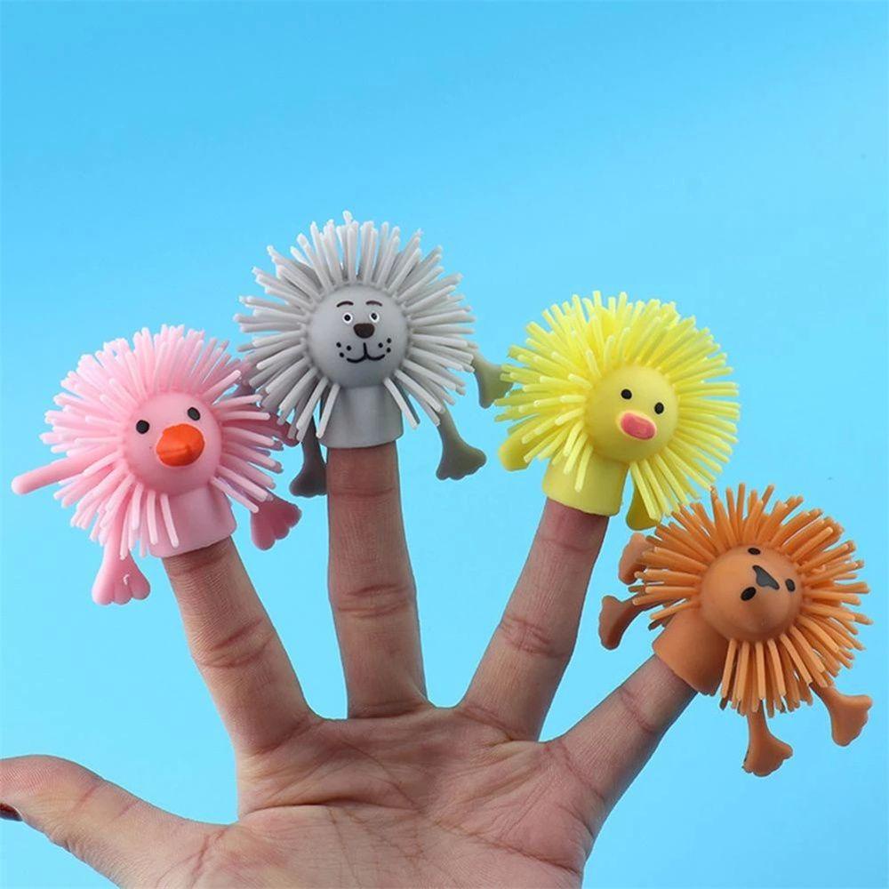 Lanfy Hand Puppets 4Pcs /Set Role Play Bercerita Prop Bermain Peran Mainan Bayi Bercerita Mainan Edukasi Kartun Hewan Keluarga