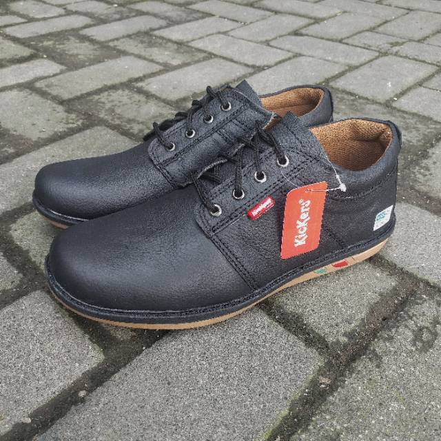 Kickers Sepatu Casual Kasual Pria Bahan Kulit Asli Model Sneakers