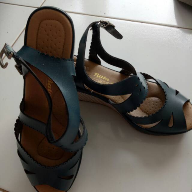 Wedges Bata