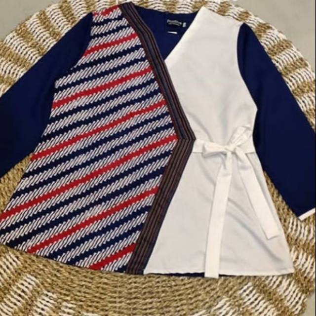 Blus batik kombinasi