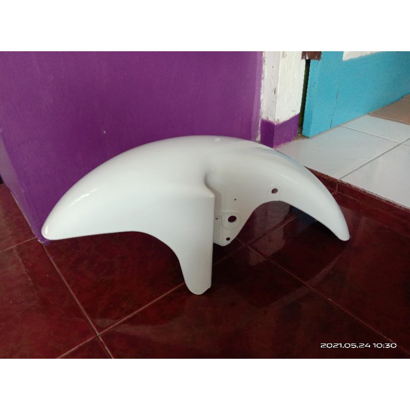 Spakbor selebor slebor depan Ninja RR warna putih