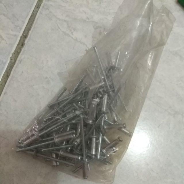 Paku Rivet 435